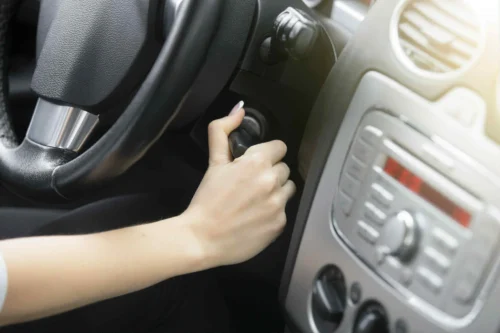 Vaše auto nestartuje za tepla a vy nevíte co s tím? Poradíme