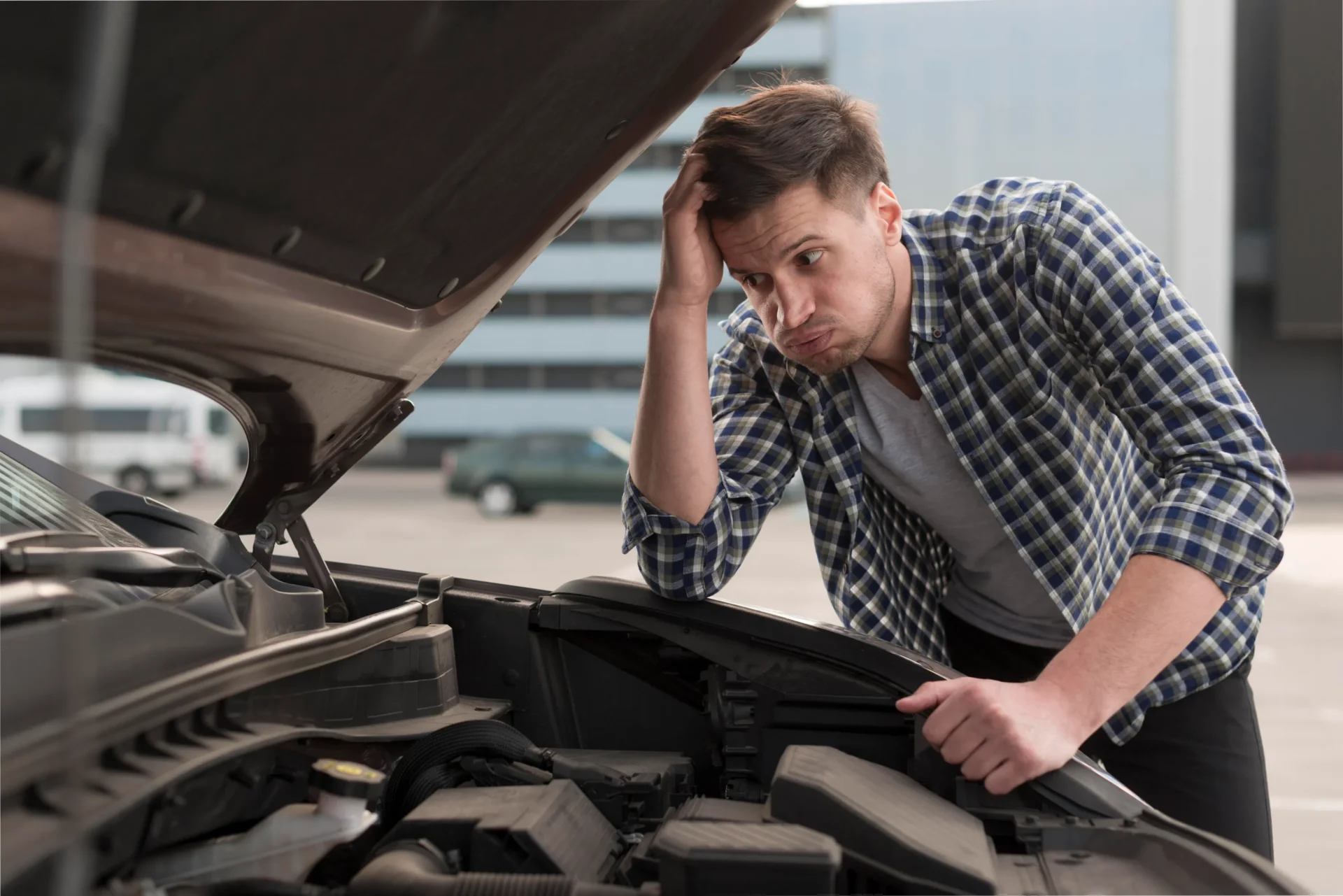 Proč kolísají otáčky a motor běží nepravidelně na volnoběh?